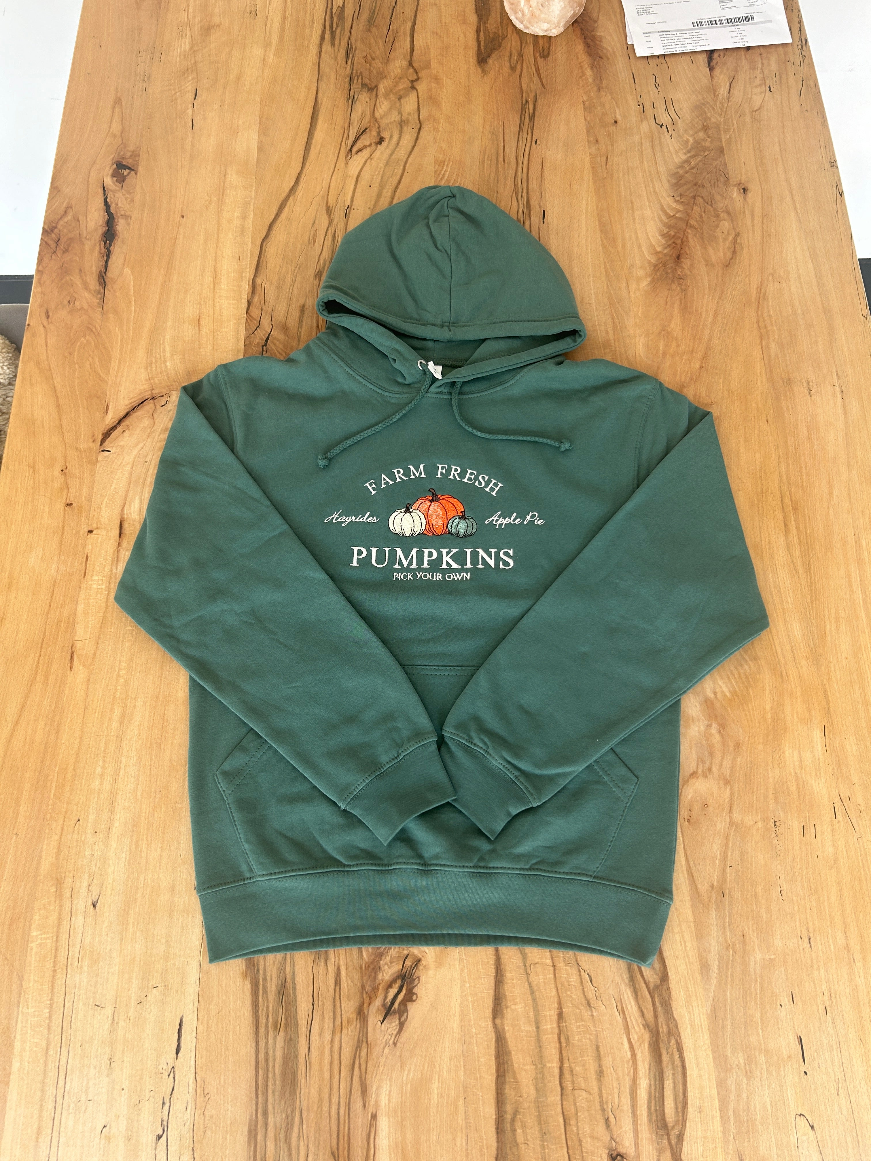 Personalizable sweatshirt, embroidered, individual, sustainable and ecological