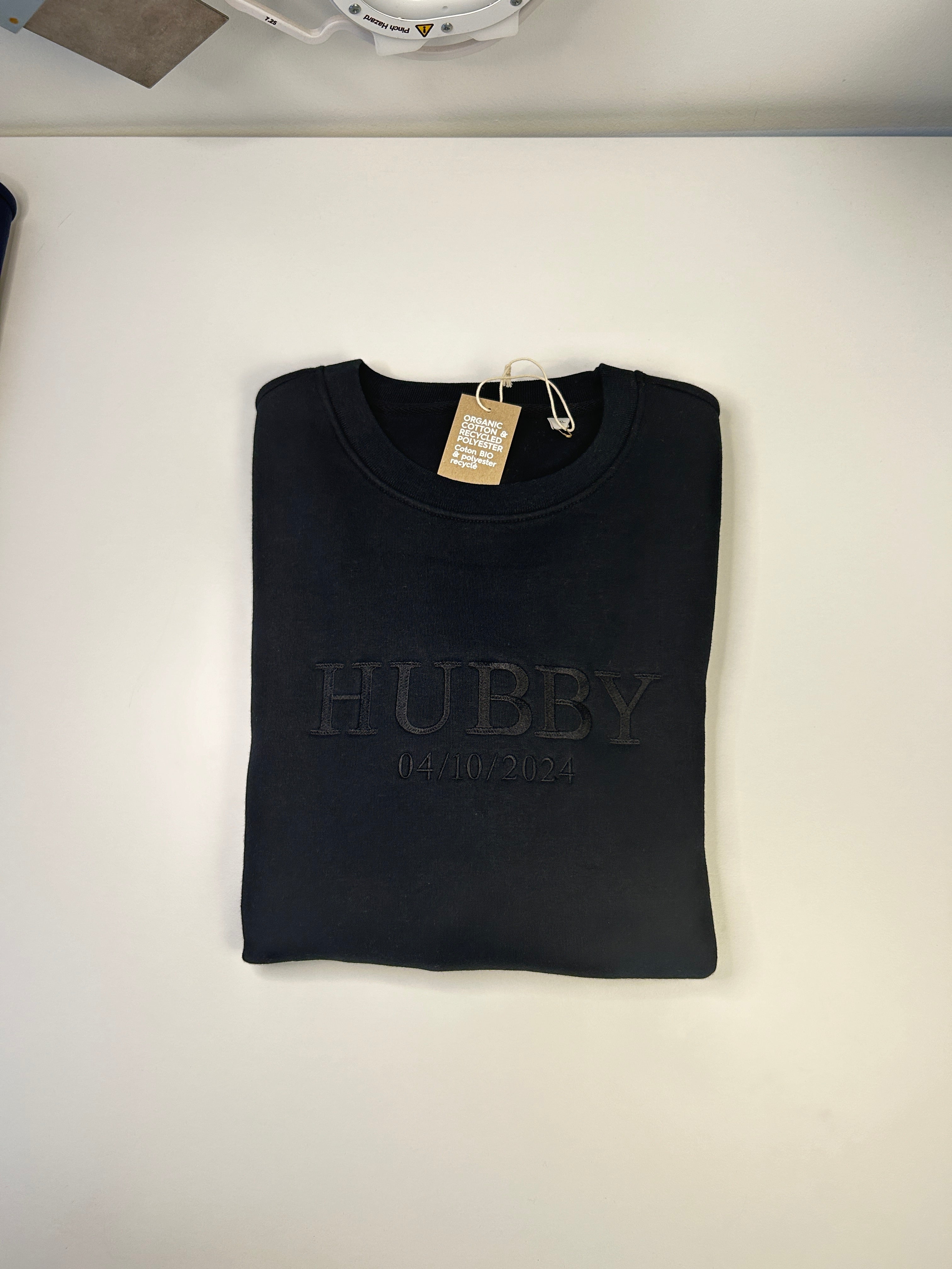 Personalizable sweatshirt, embroidered, individual, sustainable and ecological