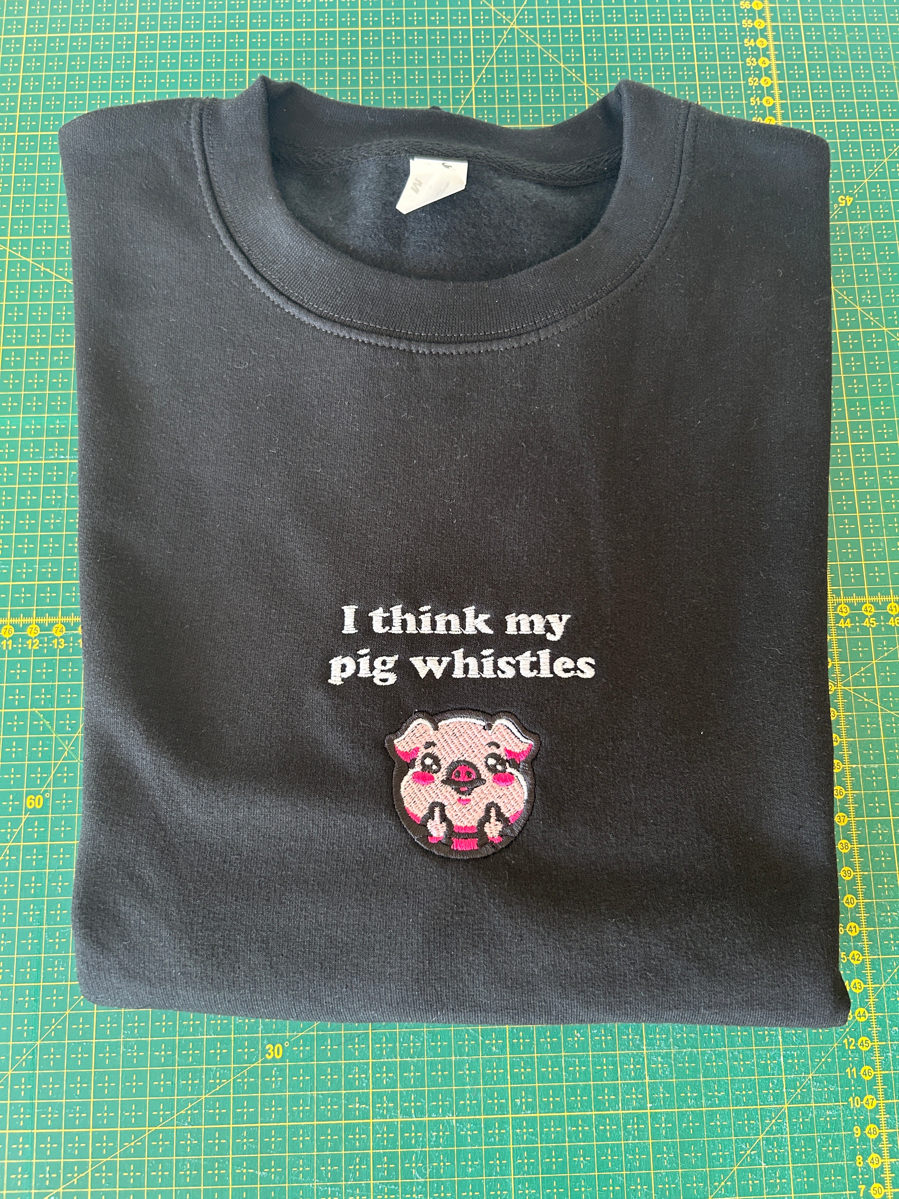 Personalizable sweatshirt, embroidered, individual, sustainable and ecological