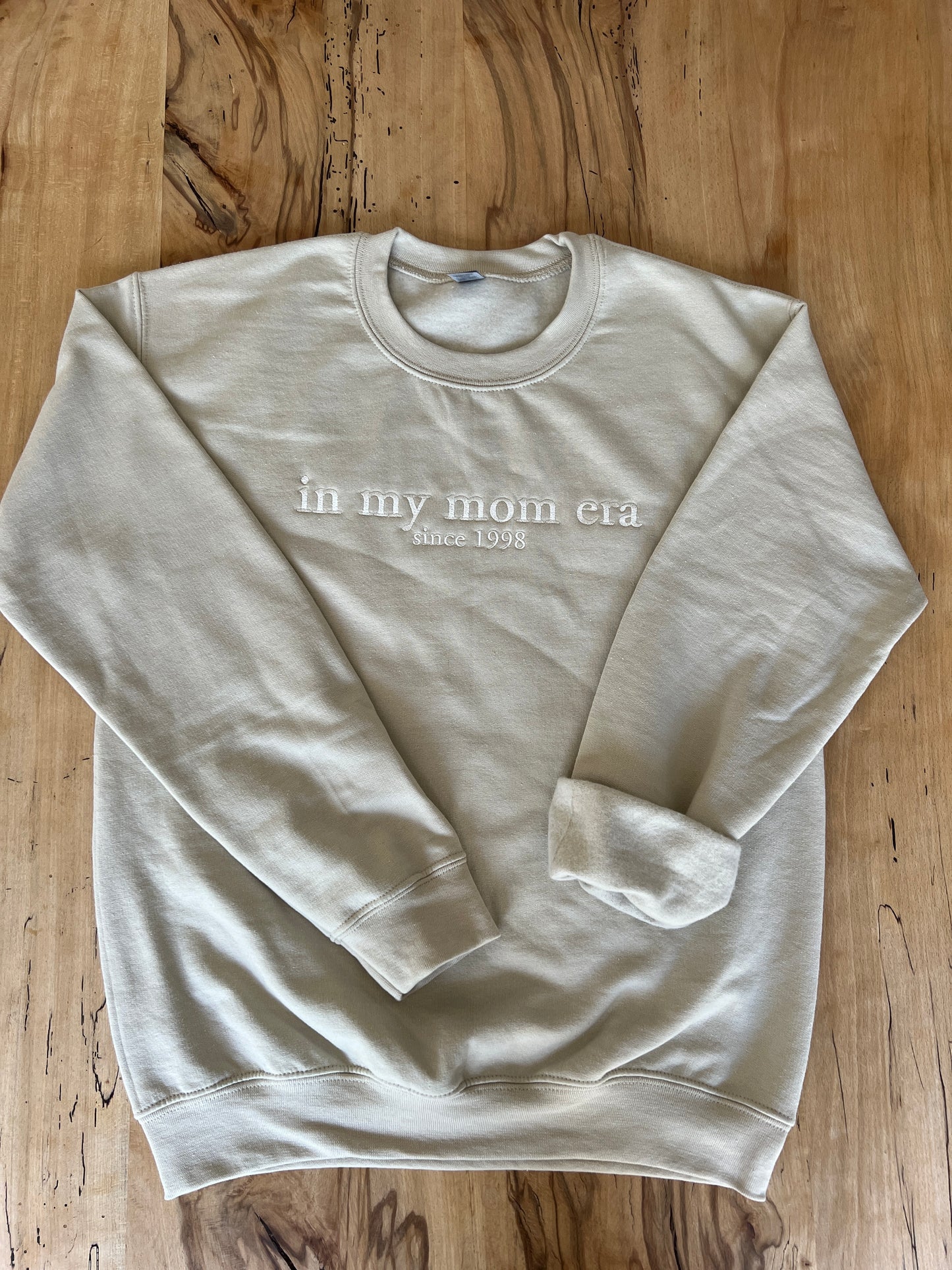 In My Mom Era Pullover – Bequemer Mama Sweatshirt für den Alltag – Ideal für Mütter, Taylor Swift, Songtexte