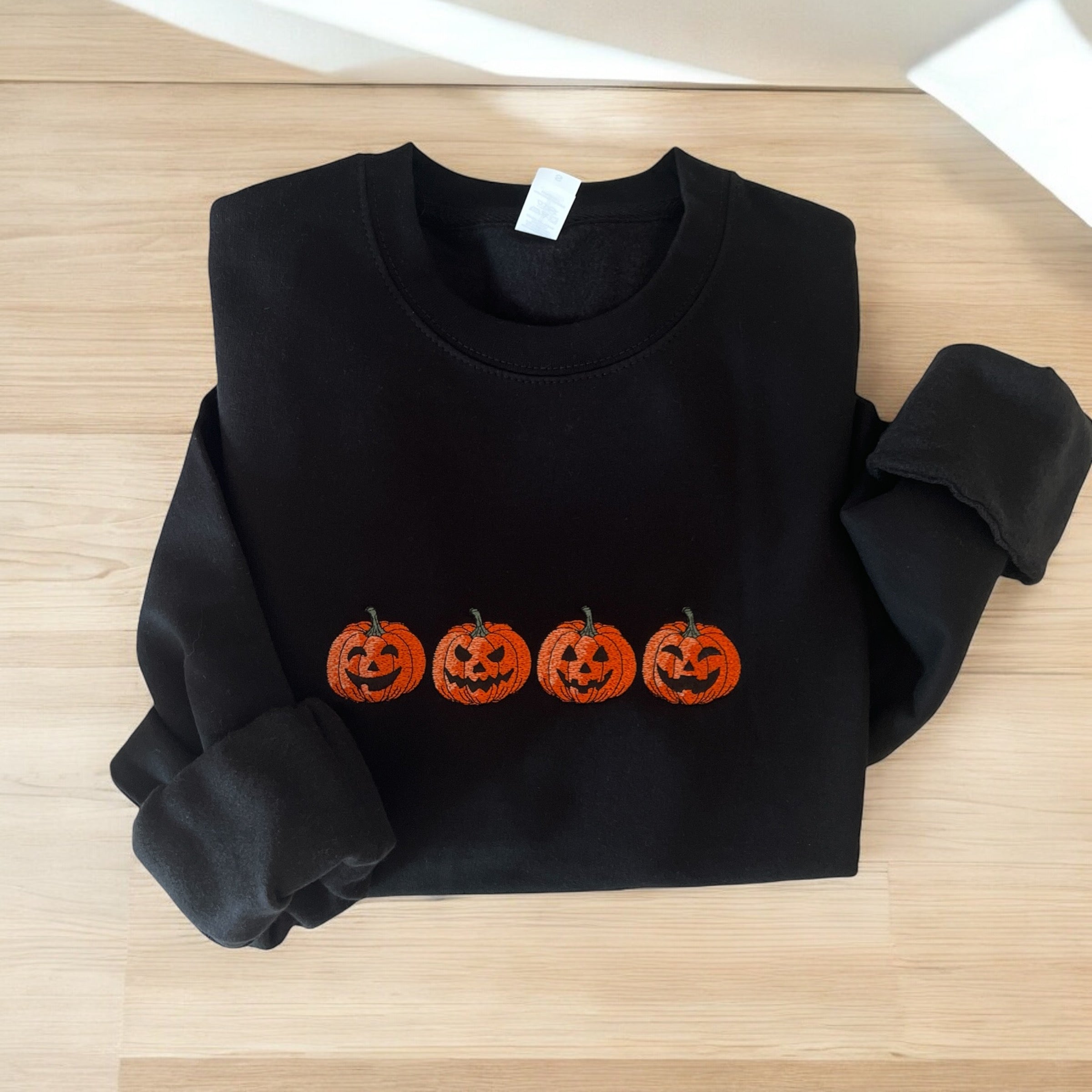 Stylischer Halloween Pullover mit Kürbis Motiv – Perfekt für dein gruseliges Halloween-Outfit